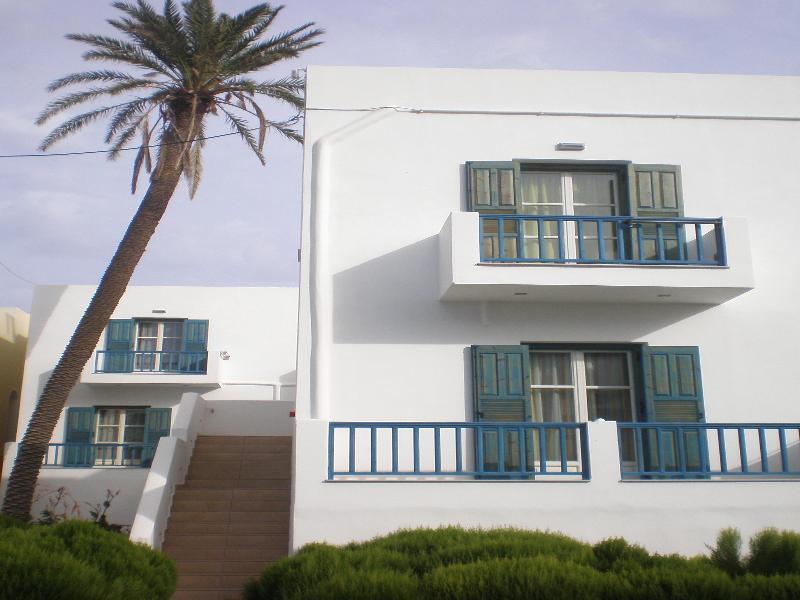 Finikas Studios Adamantas  Exterior photo