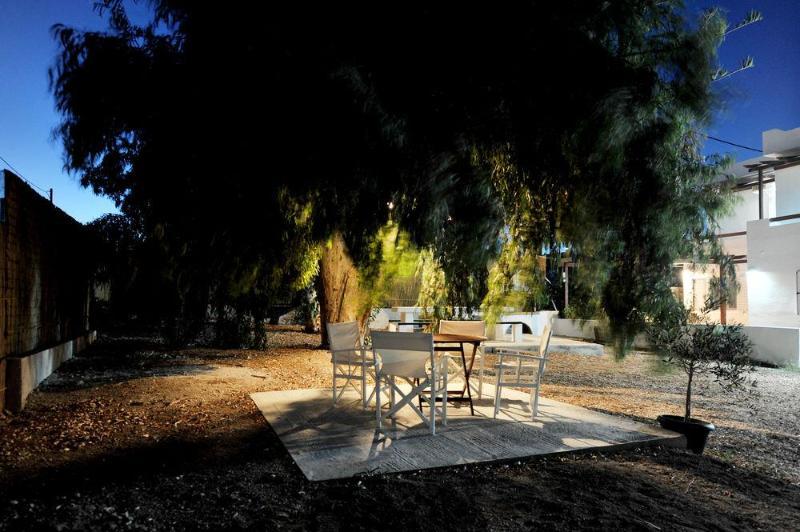 Finikas Studios Adamantas  Exterior photo